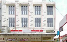 RedDoorz @ Jalan Japaris Medan